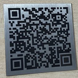 Nerezová destička s QR kódem 8x8 cm